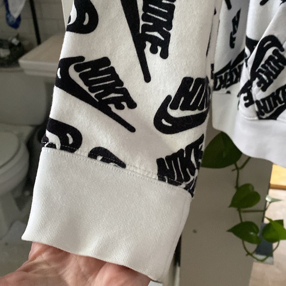 NIKE Men’s sweatshirt sz XL EUC only worn a handful of times basically brand new - Picture 6 of 7